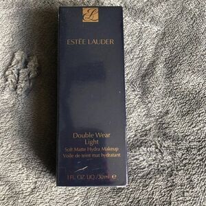 Estee Lauder Dble Wear Lght Soft Matte Hydra Make